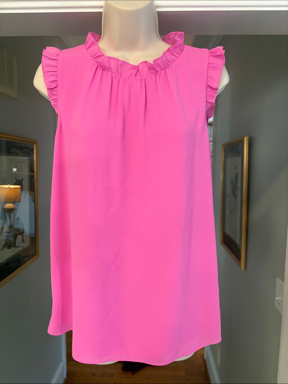 Lilly Pulitzer Hot Pink Ruffled Sleeveless Blouse- small .   Like new .